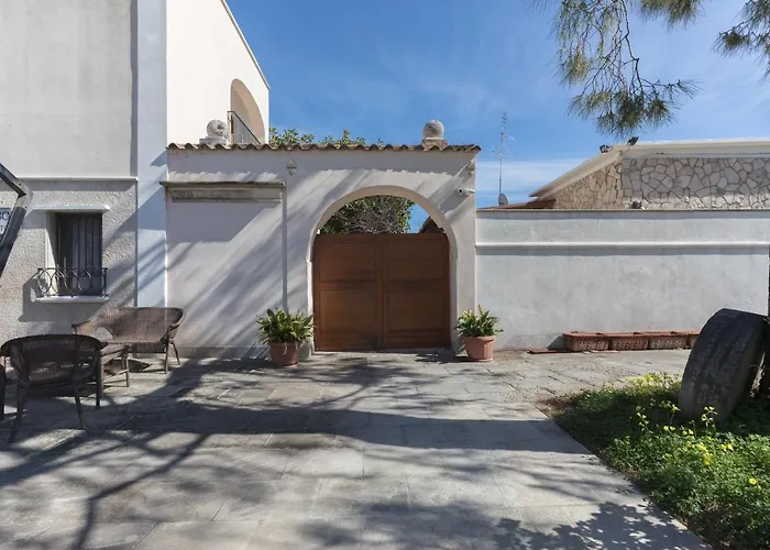 Masseria Sant'anna 4* Барі