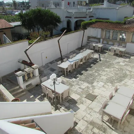 Masseria Sant'anna 4* 巴里