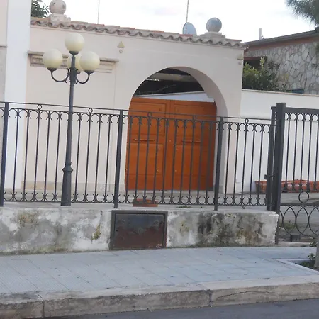 Hotel Masseria Sant'anna 4*