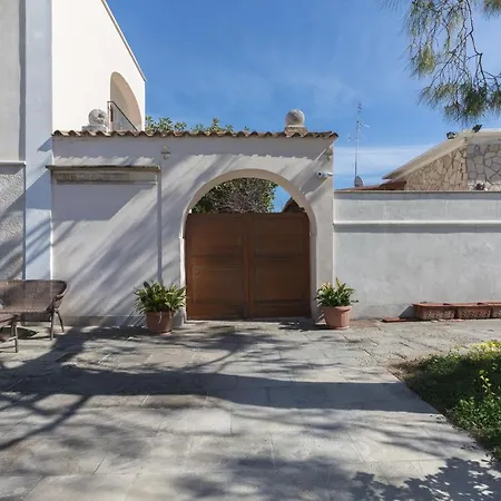 Masseria Sant'anna 4* バーリ