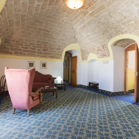 ホテル Masseria Sant'anna 4*