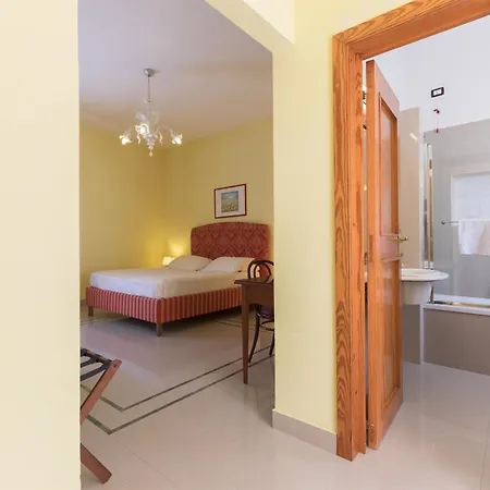 Masseria Sant'anna 4* バーリ