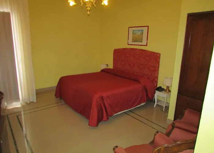 Masseria Sant'anna 4* בארי